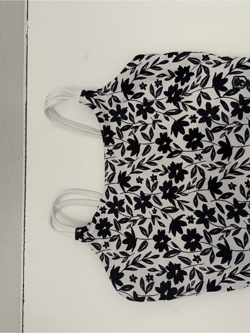 Women’s Black & White Floral Sports Top